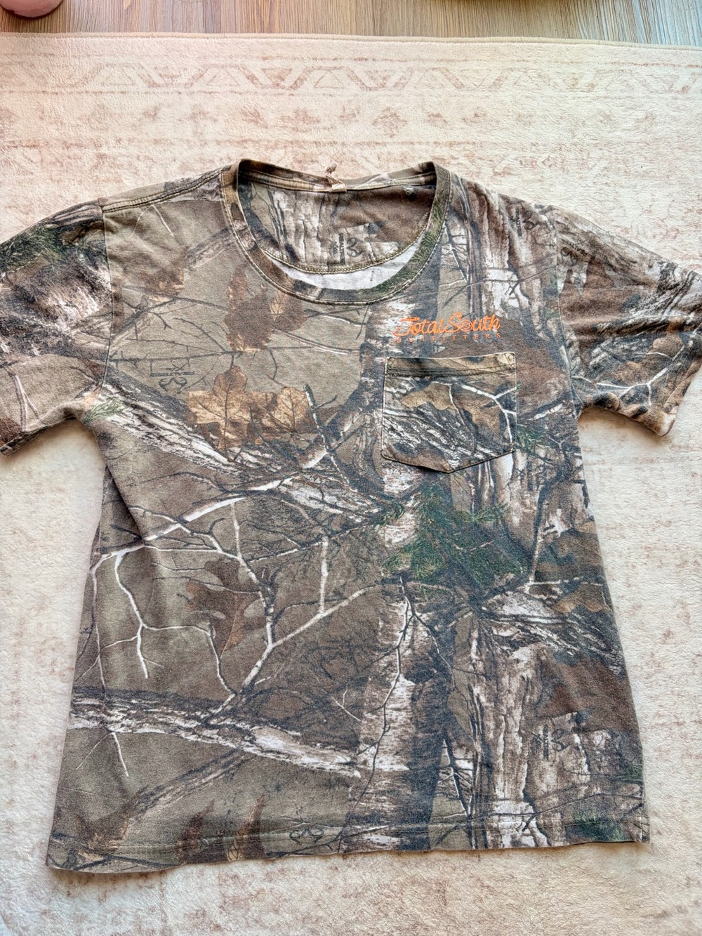 Realtree Camouflage Short Sleeve Pocket Tee in Brown & Green